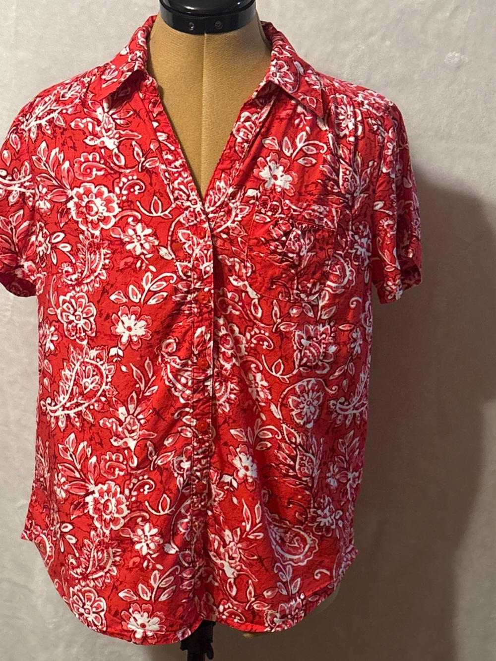Erika Red Short-Sleeve Button-Down with White Floral Paisley